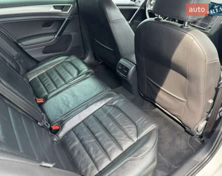 Белый Фольксваген e-Golf, объемом двигателя 0 л и пробегом 186 тыс. км за 9500 $, фото 8 на Automoto.ua