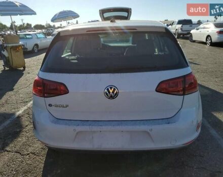Фольксваген e-Golf 2016 в Кропивницком (Кировограде) на Automoto.ua Белый Фольксваген e-Golf, объемом двигателя 0 л и пробегом 103 тыс. км за 2300 $, фото 5 на Automoto.ua
