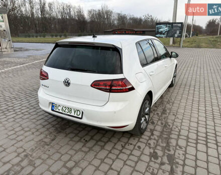 Білий Фольксваген e-Golf, об'ємом двигуна 0 л та пробігом 96 тис. км за 8900 $, фото 7 на Automoto.ua