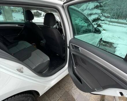 Белый Фольксваген e-Golf, объемом двигателя 0 л и пробегом 92 тыс. км за 8900 $, фото 13 на Automoto.ua