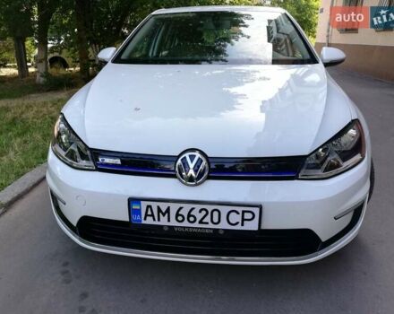 Білий Фольксваген e-Golf, об'ємом двигуна 0 л та пробігом 93 тис. км за 9100 $, фото 7 на Automoto.ua
