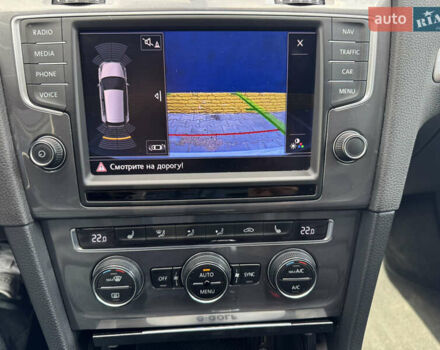 Белый Фольксваген e-Golf, объемом двигателя 0 л и пробегом 186 тыс. км за 9500 $, фото 14 на Automoto.ua