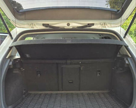 Белый Фольксваген e-Golf, объемом двигателя 0 л и пробегом 750 тыс. км за 8900 $, фото 8 на Automoto.ua