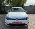 Белый Фольксваген e-Golf, объемом двигателя 0 л и пробегом 176 тыс. км за 9499 $, фото 1 на Automoto.ua