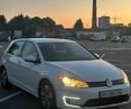 Белый Фольксваген e-Golf, объемом двигателя 0 л и пробегом 151 тыс. км за 8800 $, фото 5 на Automoto.ua