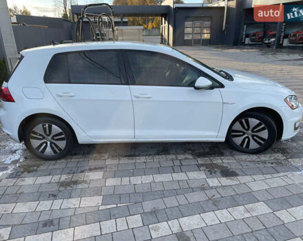 Белый Фольксваген e-Golf, объемом двигателя 0 л и пробегом 102 тыс. км за 7100 $, фото 7 на Automoto.ua