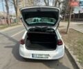 Білий Фольксваген e-Golf, об'ємом двигуна 0 л та пробігом 148 тис. км за 10200 $, фото 6 на Automoto.ua