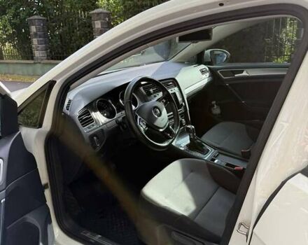 Белый Фольксваген e-Golf, объемом двигателя 0 л и пробегом 140 тыс. км за 9450 $, фото 9 на Automoto.ua