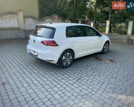 Білий Фольксваген e-Golf, об'ємом двигуна 0 л та пробігом 102 тис. км за 12000 $, фото 4 на Automoto.ua