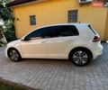 Белый Фольксваген e-Golf, объемом двигателя 0 л и пробегом 95 тыс. км за 8300 $, фото 9 на Automoto.ua