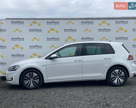 Белый Фольксваген e-Golf, объемом двигателя 0 л и пробегом 132 тыс. км за 9500 $, фото 41 на Automoto.ua