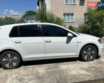 Белый Фольксваген e-Golf, объемом двигателя 0 л и пробегом 126 тыс. км за 9500 $, фото 6 на Automoto.ua