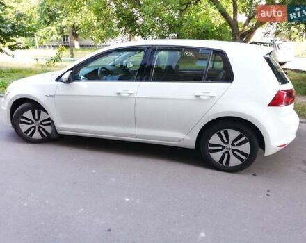 Білий Фольксваген e-Golf, об'ємом двигуна 0 л та пробігом 93 тис. км за 9100 $, фото 4 на Automoto.ua