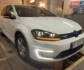 Белый Фольксваген e-Golf, объемом двигателя 0 л и пробегом 115 тыс. км за 8999 $, фото 1 на Automoto.ua