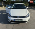 Белый Фольксваген e-Golf, объемом двигателя 0 л и пробегом 132 тыс. км за 10500 $, фото 2 на Automoto.ua