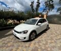 Белый Фольксваген e-Golf, объемом двигателя 0 л и пробегом 97 тыс. км за 9900 $, фото 4 на Automoto.ua