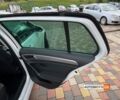 Белый Фольксваген e-Golf, объемом двигателя 24 л и пробегом 130 тыс. км за 11250 $, фото 13 на Automoto.ua