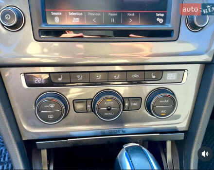 Белый Фольксваген e-Golf, объемом двигателя 0 л и пробегом 125 тыс. км за 9300 $, фото 5 на Automoto.ua