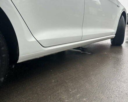 Білий Фольксваген e-Golf, об'ємом двигуна 0 л та пробігом 66 тис. км за 7500 $, фото 16 на Automoto.ua