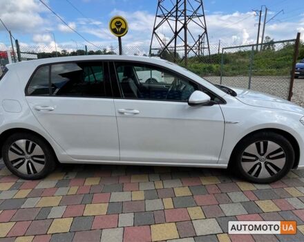 Белый Фольксваген e-Golf, объемом двигателя 24 л и пробегом 130 тыс. км за 11250 $, фото 5 на Automoto.ua