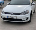 Белый Фольксваген e-Golf, объемом двигателя 0 л и пробегом 130 тыс. км за 10400 $, фото 71 на Automoto.ua
