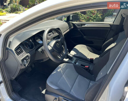 Белый Фольксваген e-Golf, объемом двигателя 0 л и пробегом 126 тыс. км за 9500 $, фото 7 на Automoto.ua