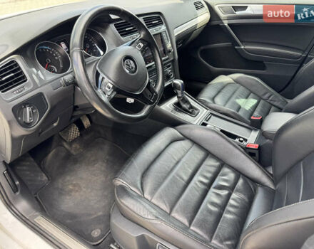 Белый Фольксваген e-Golf, объемом двигателя 0 л и пробегом 186 тыс. км за 9500 $, фото 6 на Automoto.ua