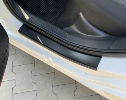 Белый Фольксваген e-Golf, объемом двигателя 0 л и пробегом 82 тыс. км за 10300 $, фото 16 на Automoto.ua