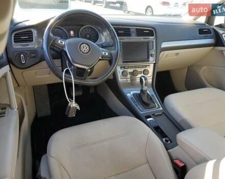 Фольксваген e-Golf 2016 в Кропивницком (Кировограде) на Automoto.ua Белый Фольксваген e-Golf, объемом двигателя 0 л и пробегом 103 тыс. км за 2300 $, фото 7 на Automoto.ua