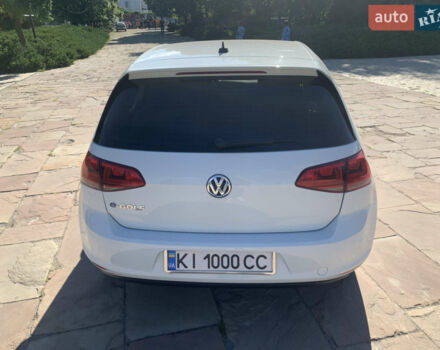 Белый Фольксваген e-Golf, объемом двигателя 0 л и пробегом 130 тыс. км за 10400 $, фото 63 на Automoto.ua