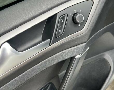 Білий Фольксваген e-Golf, об'ємом двигуна 0 л та пробігом 103 тис. км за 8900 $, фото 8 на Automoto.ua