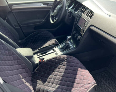 Белый Фольксваген e-Golf, объемом двигателя 0 л и пробегом 130 тыс. км за 10400 $, фото 42 на Automoto.ua