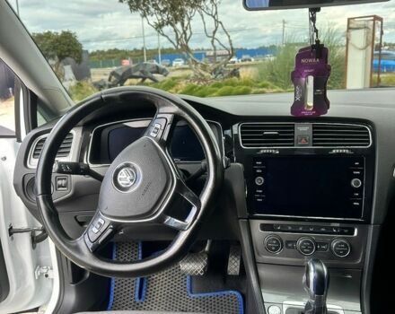 Білий Фольксваген e-Golf, об'ємом двигуна 0 л та пробігом 100 тис. км за 10500 $, фото 9 на Automoto.ua