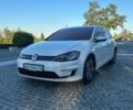 Белый Фольксваген e-Golf, объемом двигателя 0 л и пробегом 132 тыс. км за 10800 $, фото 1 на Automoto.ua