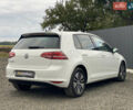 Білий Фольксваген e-Golf, об'ємом двигуна 0 л та пробігом 132 тис. км за 9450 $, фото 16 на Automoto.ua