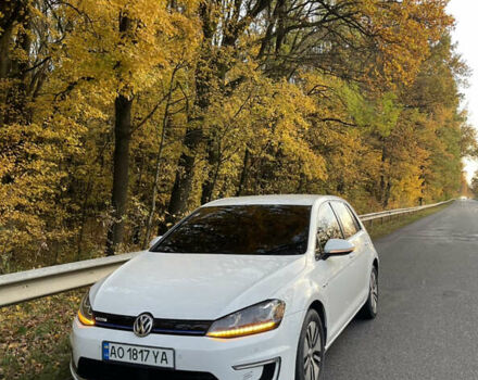 Белый Фольксваген e-Golf, объемом двигателя 0 л и пробегом 59 тыс. км за 9400 $, фото 8 на Automoto.ua
