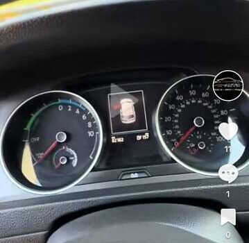 Белый Фольксваген e-Golf, объемом двигателя 0 л и пробегом 82 тыс. км за 10300 $, фото 3 на Automoto.ua