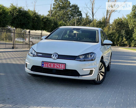 Белый Фольксваген e-Golf, объемом двигателя 0 л и пробегом 125 тыс. км за 13500 $, фото 15 на Automoto.ua