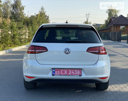 Белый Фольксваген e-Golf, объемом двигателя 0 л и пробегом 125 тыс. км за 13500 $, фото 2 на Automoto.ua