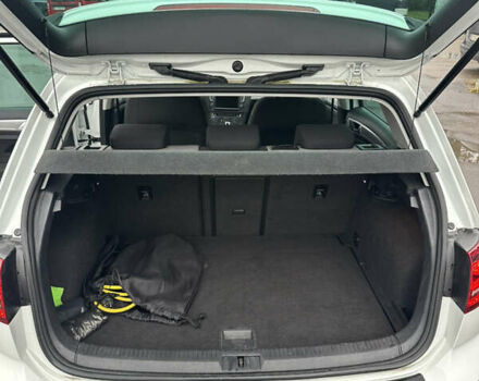 Білий Фольксваген e-Golf, об'ємом двигуна 0 л та пробігом 66 тис. км за 7500 $, фото 7 на Automoto.ua