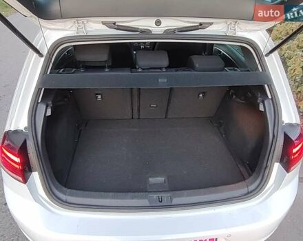 Белый Фольксваген e-Golf, объемом двигателя 0 л и пробегом 142 тыс. км за 12500 $, фото 15 на Automoto.ua