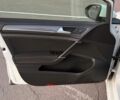 Белый Фольксваген e-Golf, объемом двигателя 0 л и пробегом 99 тыс. км за 13500 $, фото 15 на Automoto.ua