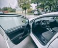 Белый Фольксваген e-Golf, объемом двигателя 0 л и пробегом 163 тыс. км за 11800 $, фото 2 на Automoto.ua