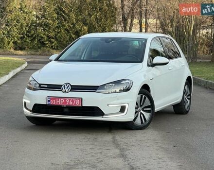 Белый Фольксваген e-Golf, объемом двигателя 0 л и пробегом 129 тыс. км за 11950 $, фото 8 на Automoto.ua