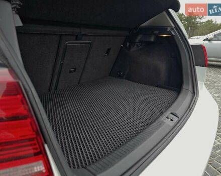 Белый Фольксваген e-Golf, объемом двигателя 0 л и пробегом 101 тыс. км за 12499 $, фото 23 на Automoto.ua