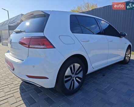 Білий Фольксваген e-Golf, об'ємом двигуна 0 л та пробігом 96 тис. км за 13150 $, фото 7 на Automoto.ua