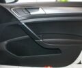 Белый Фольксваген e-Golf, объемом двигателя 0 л и пробегом 6 тыс. км за 36200 $, фото 27 на Automoto.ua