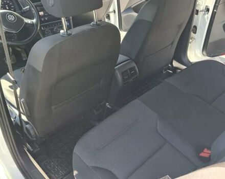 Белый Фольксваген e-Golf, объемом двигателя 0 л и пробегом 136 тыс. км за 19500 $, фото 14 на Automoto.ua