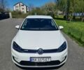 Белый Фольксваген e-Golf, объемом двигателя 0 л и пробегом 136 тыс. км за 19500 $, фото 1 на Automoto.ua