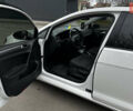 Белый Фольксваген e-Golf, объемом двигателя 0 л и пробегом 126 тыс. км за 12800 $, фото 13 на Automoto.ua